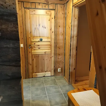 Yllaes Lomayllaes Hankipolku 1a * Ylläsjärvi